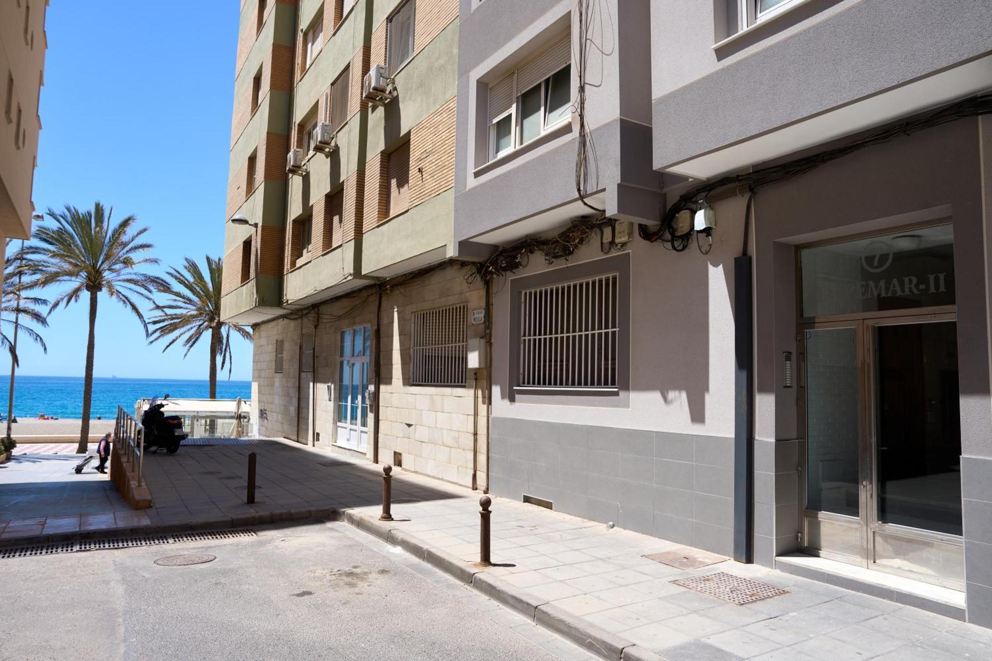 Paseo Maritimo - Apartamento A Estrenar, A Pie De Playa, Con 2 Banos Almería Dış mekan fotoğraf